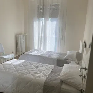 https://sweet-home-modena.emilia-romagnahotels.net